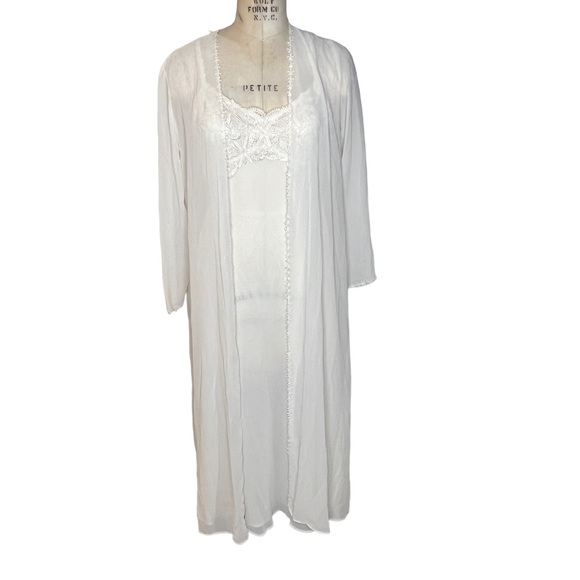 Flora Nikrooz Intimates & Sleepwear Flora Nikrooz White Chemise And
